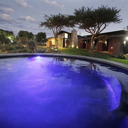 Liedjiesbos Urban Olive Farm Bed & Breakfast Bloemfontein Exterior foto