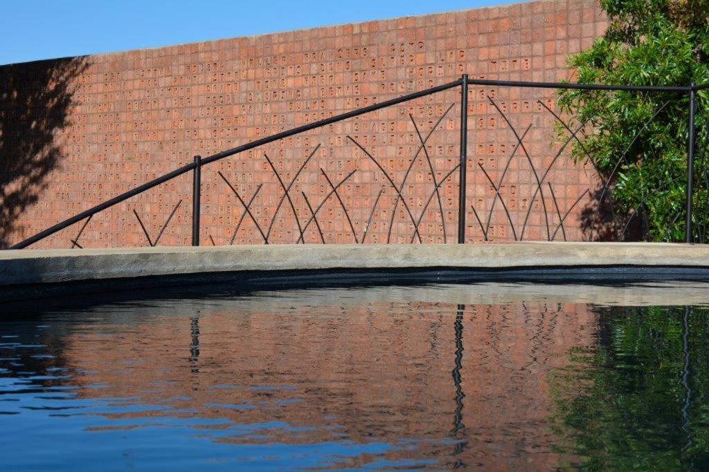 Liedjiesbos Urban Olive Farm Bed & Breakfast Bloemfontein Exterior foto